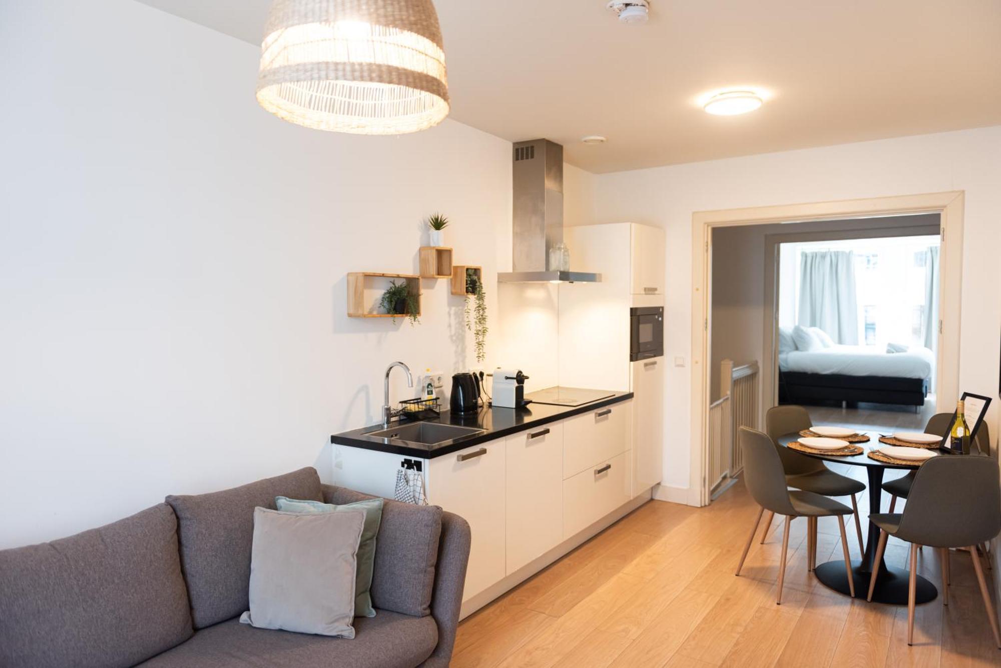 Canal View Apartment Amsterdam Exteriör bild